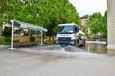 Esenyurt’ta bayram öncesi kapsamlı temizlik seferberliği 