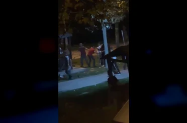Esenyurt’ta gençler arasında tekmeli yumruklu kavga 