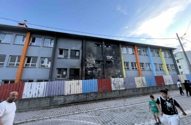 Esenyurt’ta ilkokulda yangın 