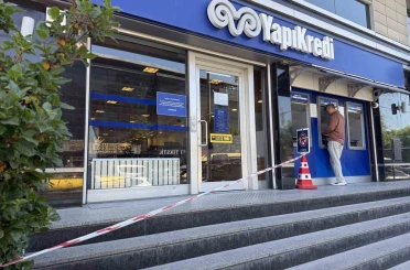 Esenyurt’ta Yapı Kredi Bankası şubesine silahlı saldırı 