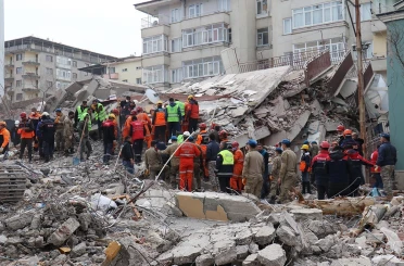 Eski Belediye Başkanı Erkal’a depremde yıkılan binayla ilgili davada 4 yıl hapis 