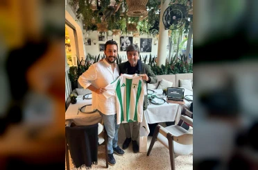 Eski milli futbolcu Dilmen, Muğlaspor Dergisi’nin ilk sayısında yer aldı 