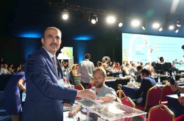 Eskişehir AK Parti Milletvekili Nebi Hatipoğlu, Uğur İbrahim Altay’ı tebrik etti 