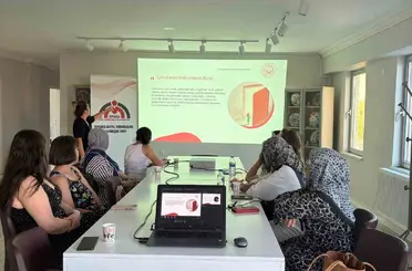 Eskişehir’de ADEM kursiyerlerine aile ve teknoloji eğitimi
