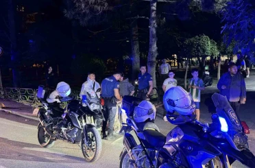 Eskişehir’de parkta alkol alan şahıslar arasında kavga 