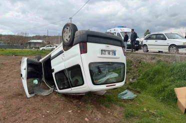 Eskişehir’de savrulan araç takla attı: 2 hafif yaralı 
