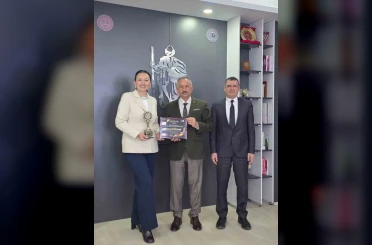 Eskişehir’deki öğretmene ’2026 Yılının Yenilikçi Öğretmeni’ ödülü 