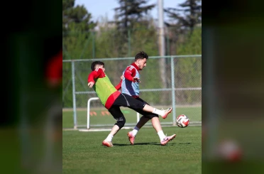 Eskişehirspor, play-off 1. turuna hazırlanıyor 