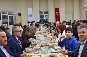 EÜ’de iftar sofrası tasavvuf musikisi ile taçlandı 