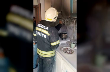 Evde çıkan yangın ev sahibinin müdahalesi ile söndürüldü 