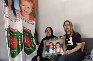 Evlatlarını Reyhanlı patlamasında kaybeden anne ve kızı 13 yıldır aynı acıyla yaşıyor 