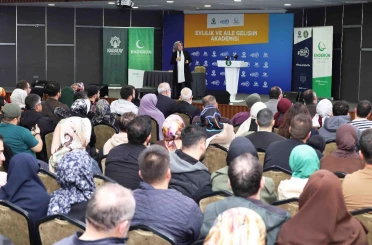“Evlilik ve Aile Gelişim Akademisi” sürüyor