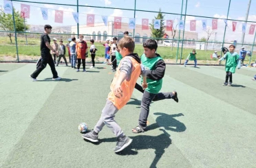 Eyyübiyeli çocuklar 23 Nisan Futbol Turnuvasında buluştu 