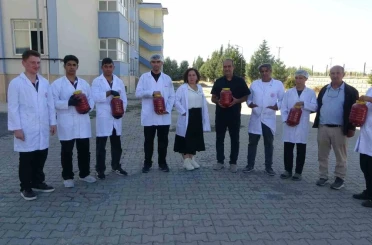Fabrika gibi okul: Malatya’da öğrenciler domates yetiştirip salça üretiyor 