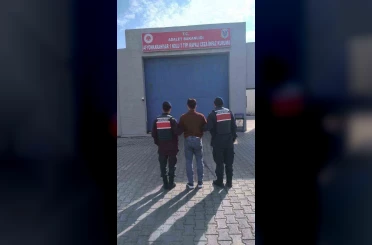 Farklı suçlardan 21 yıl hapis cezasıyla aranan şahıs yakalandı 