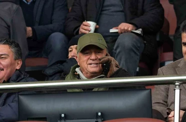 Fatih Terim, Sarıyer - Bodrum FK maçını tribünden izledi 