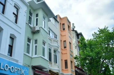 Fatih’te tarihi caddeler yenileniyor: Fevzipaşa ve Macar Kardeşler Caddeleri’nde cephe rehabilitasyonu 