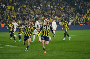 Fenerbahçe, ligde Beşiktaş’ı 2 maçta da devirdi 