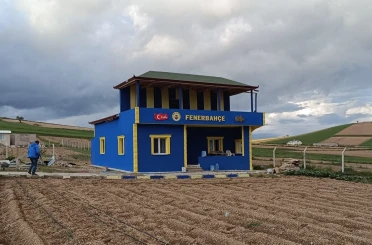 Fenerbahçe taraftarı, hayalini kurduğu evi yaptı 