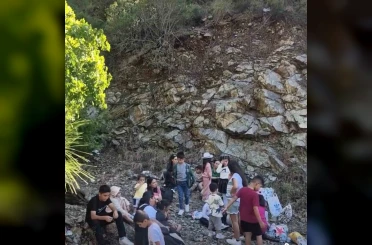 Fethiye’de 43’ü çocuk 65 düzensiz göçmen ve 4 göçmen kaçakçısı yakalandı 