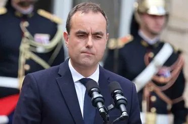 Fransa’da başbakan olarak atanan Lecornu, Bayrou’dan görevi devraldı

