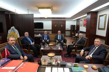 Fuat Oktay’dan BBP Genel Başkanı Destici’ye anlamlı ziyaret 