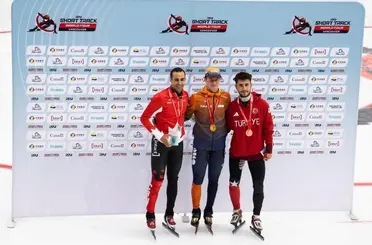 Furkan Akar madalyaya koştu
