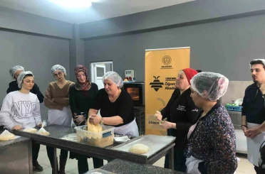 Gastronomi Akademisinde Dursunbey kabaklı ekmeği tanıtıldı 