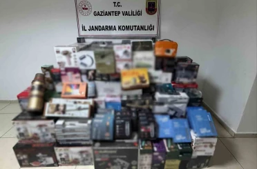 Gaziantep’te 2 milyon TL değerinde kaçak eşya ele geçirildi: 2 gözaltı 