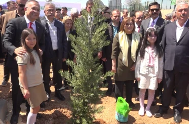 Gaziantep’te 23 Nisan’da fidanlar toprakla buluşturuldu 