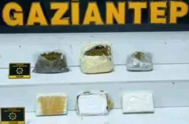 Gaziantep’te 4 kilo 970 gram uyuşturucu ele geçirildi 
