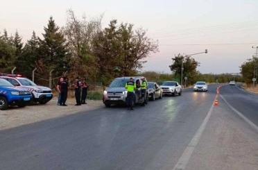 Gaziantep’te jandarmadan şok huzur-güven uygulaması: Aranan 36 şahıs yakalandı 