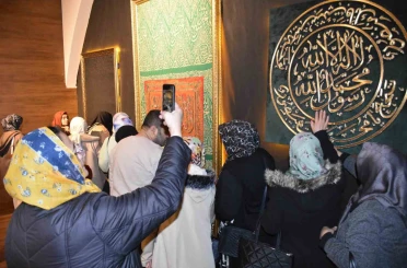 Gaziantep’te mukaddes emanetler sergisi açıldı 