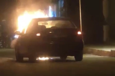 Gaziantep’te seyir halindeki otomobil alev aldı 