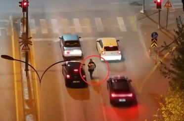 Gaziantep’te yollarda dilencilik ve satıcılık yapan şahıslara operasyon: 14 gözaltı 