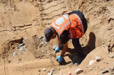Gazze’de İsrail askerleri mezarlığı dağıttı, onlarca cenaze birbirine karıştı 