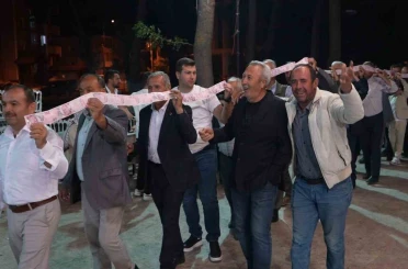 Gelin ve damada 15 metrelik para kurdelesi 