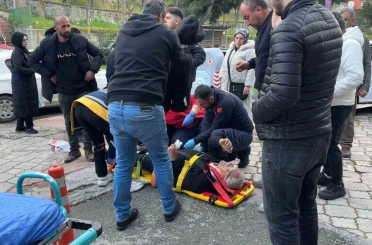 Genç sürücünün direksiyon hakimiyetini kaybettiği araç kaldırıma çıktı: 1 yaralı 