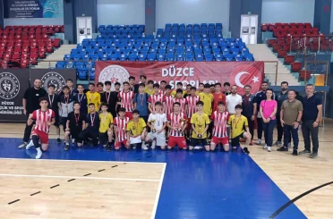 Gençler B futsal mahalli müsabakaları sona erdi 