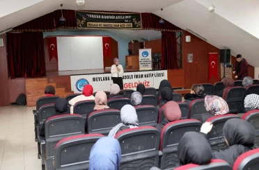 Gençlik Meclisi’nden kariyer günleri programı düzenlendi