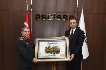 Genelkurmay Başkanı Bayraktaroğlu, ASELSAN Genel Müdürü Akyol ile bir araya geldi 