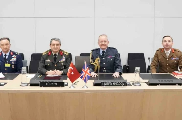 Genelkurmay Başkanı Bayraktaroğlu, İngiliz, İspanyol ve İtalyan mevkidaşlarıyla bir araya geldi 