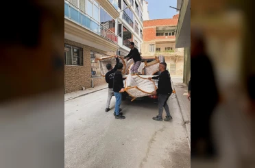 Germencik Belediyesi’nin ihtiyaç sahiplerine eşya desteği sürüyor 