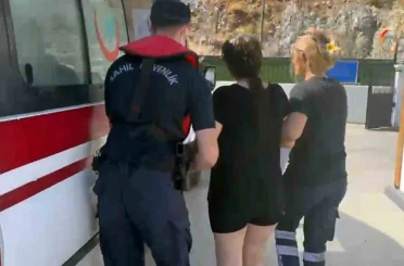 Gezi teknesinde rahatsızlanan vatandaş karaya tahliyesi yapıldı 