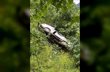 Giresun’da kamyonet dere yatağına uçtu: 1 ölü 