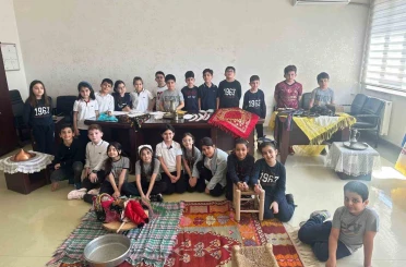 GKV’li öğrencilerden zamanda yolculuk sergisi 