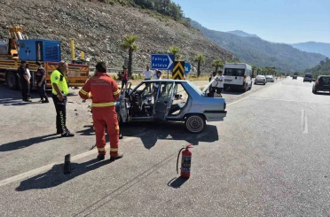 Göcek Tüneli çıkışında sıkışmalı trafik kazası 
