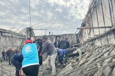 Göçük altından çıkarılan 2 çocuk işçi hayatını kaybetti 