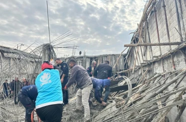 Göçük altından çıkarılan 2 çocuk işçi hayatını kaybetti