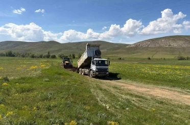 Gökçedere’nin arazi yollarında çalışmalar devam ediyor 